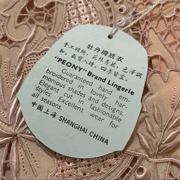 *GORGEOUS* NWT Peony Lingerie 100% Silk Top size 32 (fits S/XS) - Picture 6 of 6